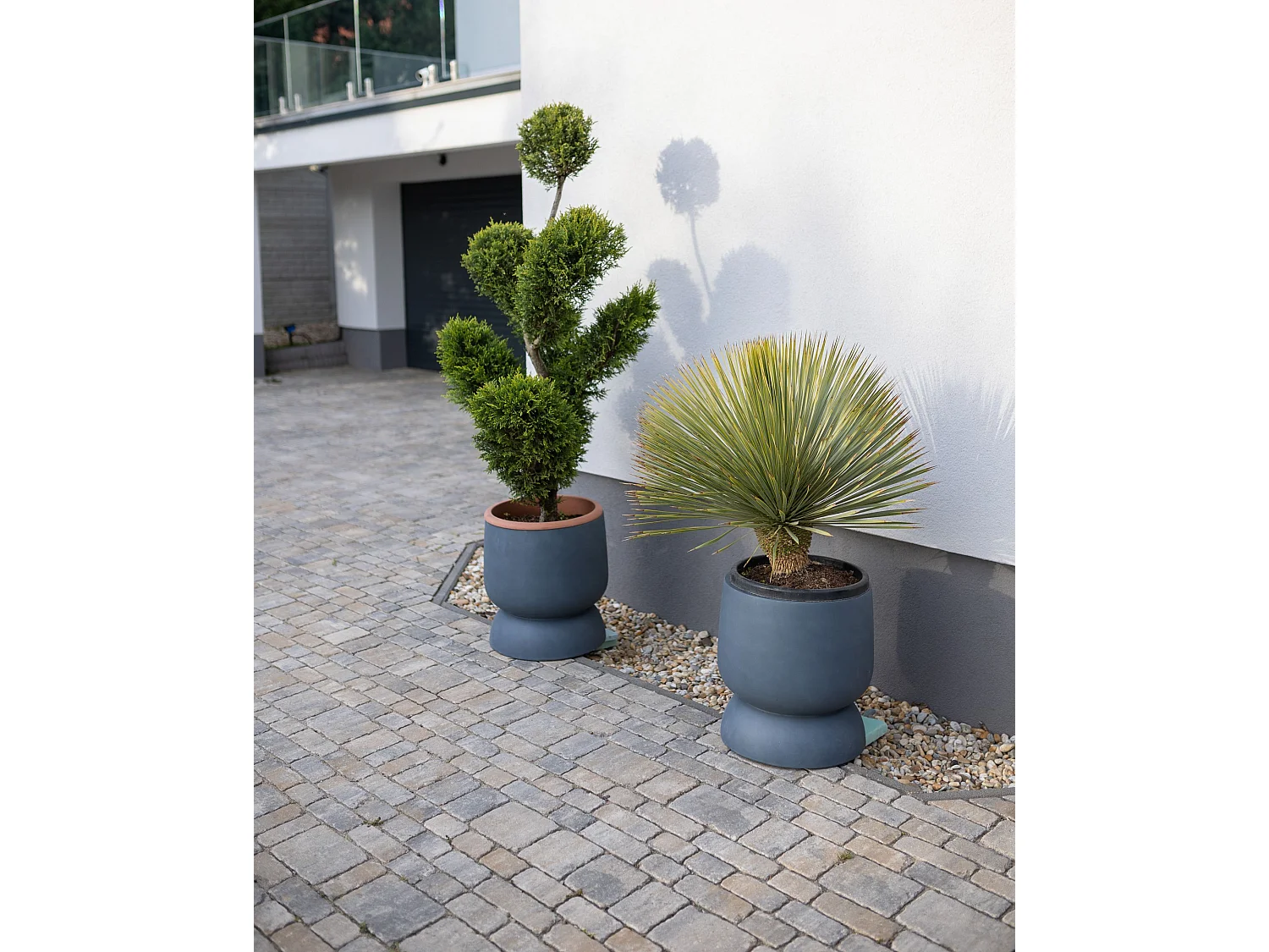 Blumenkübel ARAUCARIA Keramik 42 cm Grau