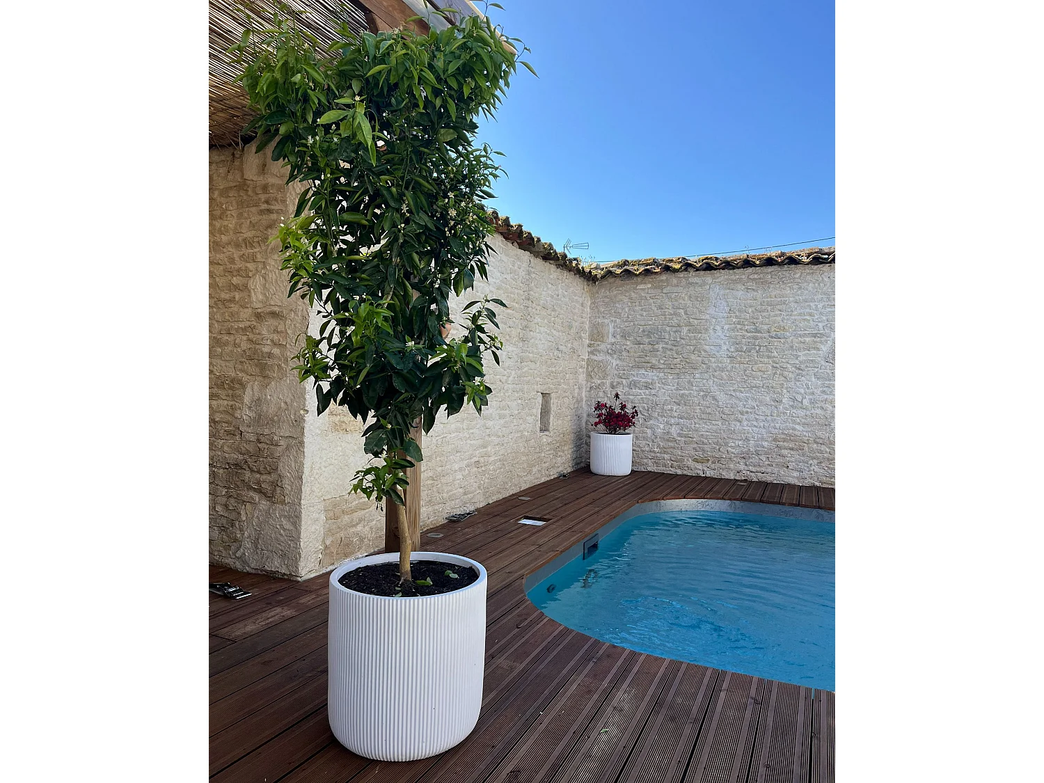 Blumenkübel OREOI Keramik 45 cm Cremeweiss