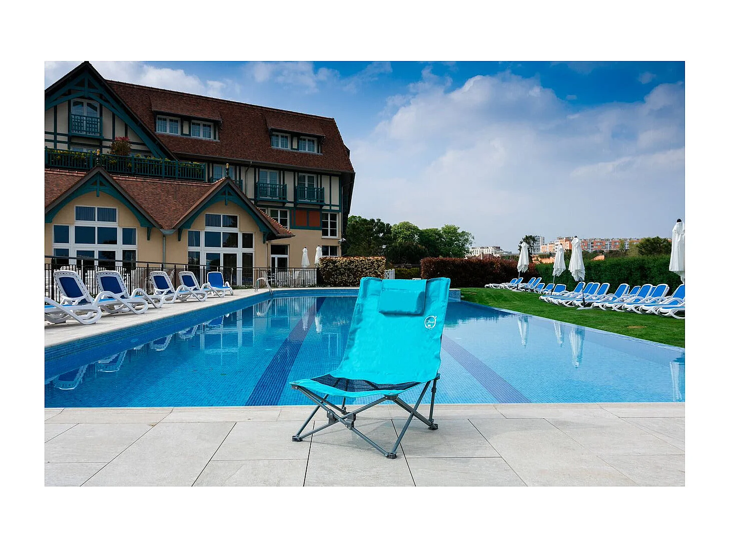 Siège de plage pliable - O'Beach - Housse de transport inclus - Dimensions : 40 x 70 x 40 cm