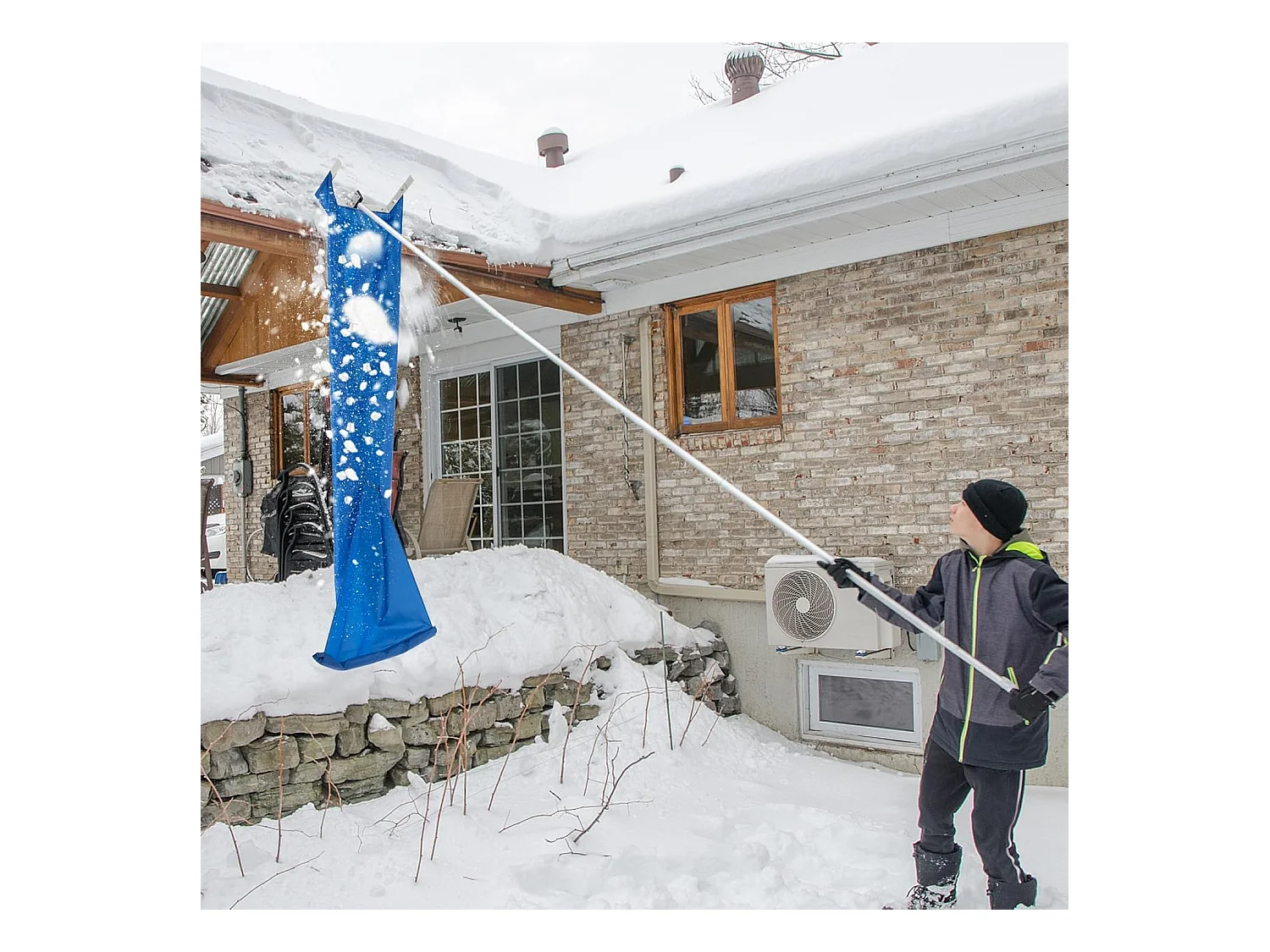 Sneeuwruimer voor dak, sneeuwruimer met telescoopsteel, antislip handgreep en klittenbandsluiting, dakruimer, sneeuwschuiver van aluminium, instelbereik 170-608 cm