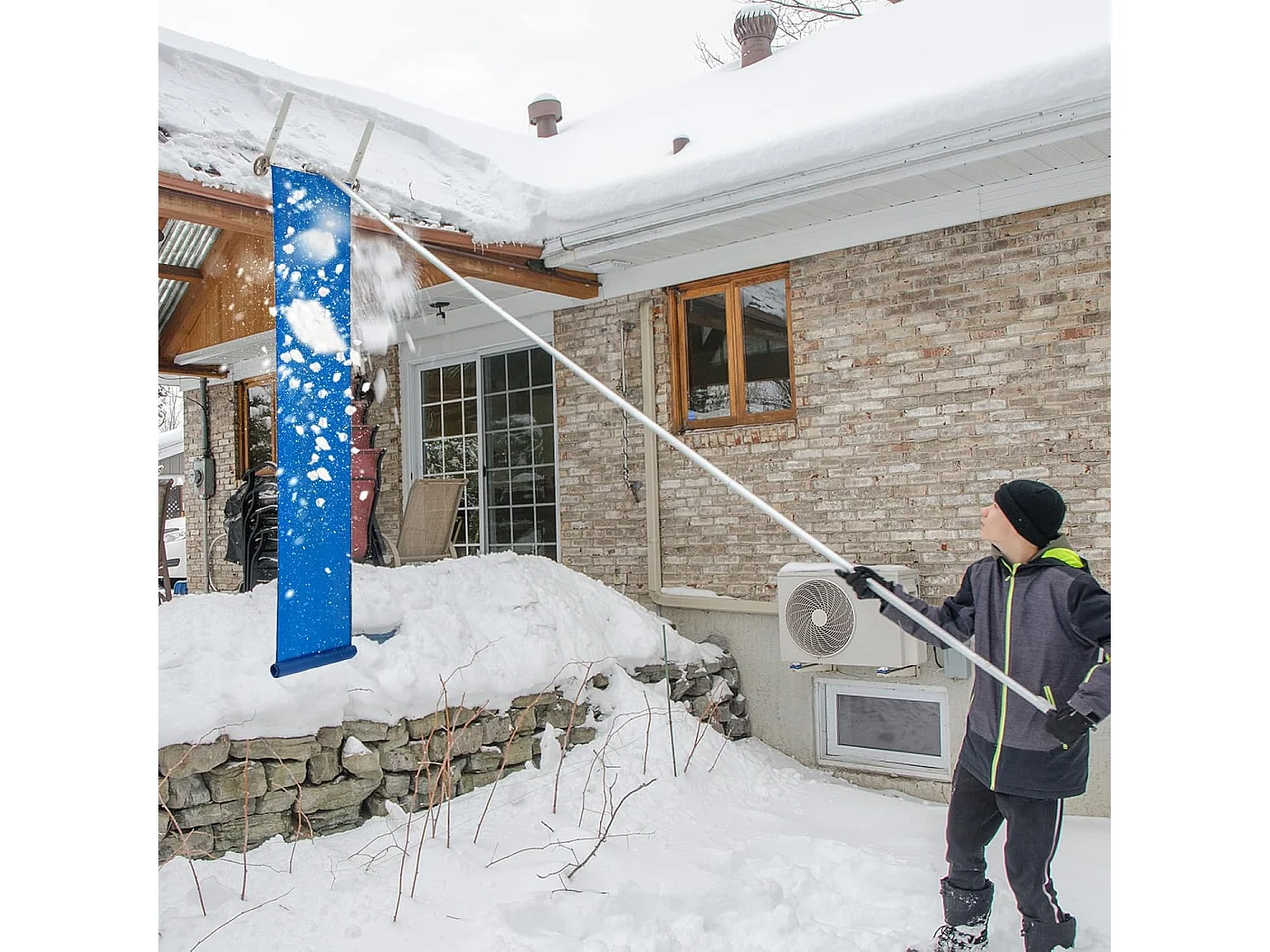 Sneeuwruimer met wielen voor dak, sneeuwruimer met telescoopsteel, antislip handgreep, dakruimer, sneeuwschep, sneeuwschuiver van aluminium, instelbereik 151-611 cm