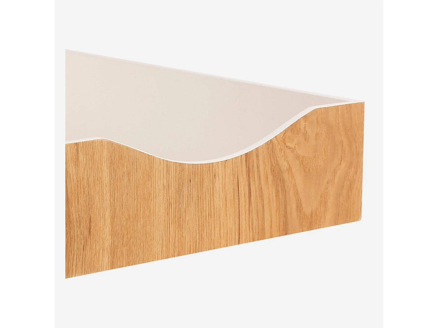 Rangement de bureau en bois avec intérieur laqué blanc