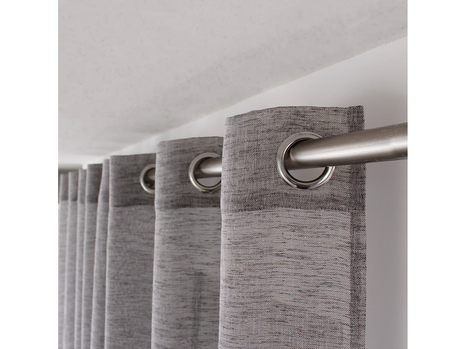 Lot de 2 voilages à œillets, 140x240cm, noir, effet lin, collection Maya