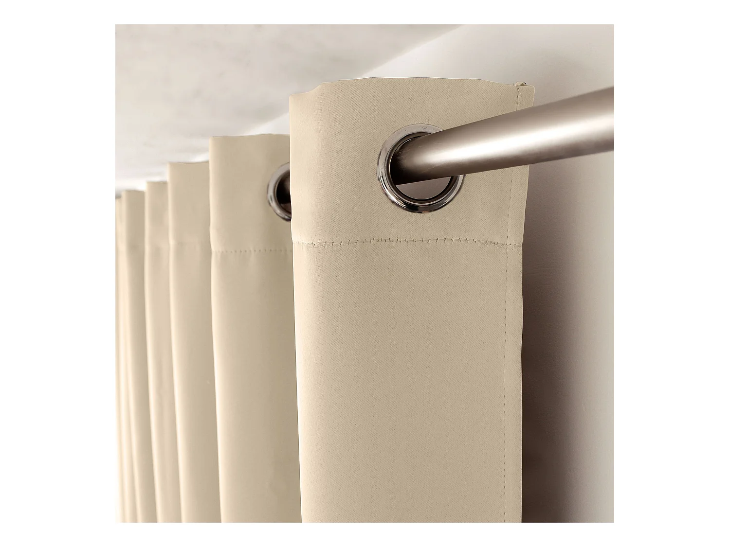 Set van 2 verduisterende gordijnen met zeilringen, ivoorbeige, 140x180cm, 100% polyester, Reglisse collectie