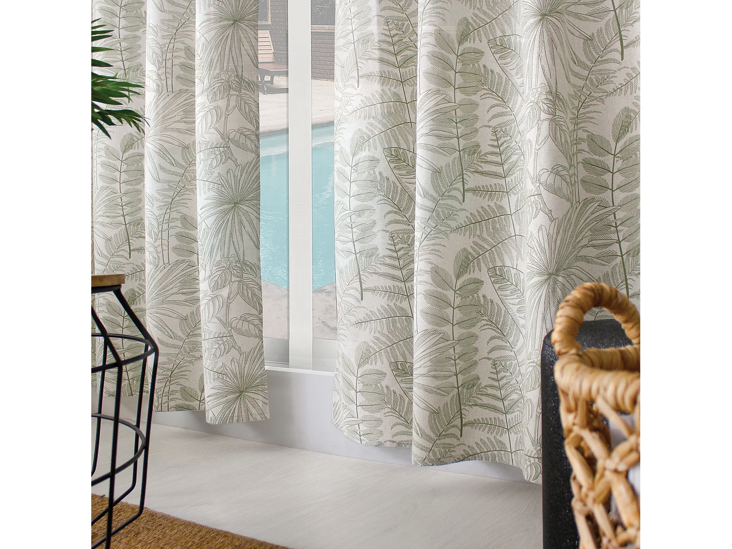 Lot de 2 Rideaux à Œillets, 140x240cm, Ecru et Olive, Motif Jungle Tropical, Collection Mambo