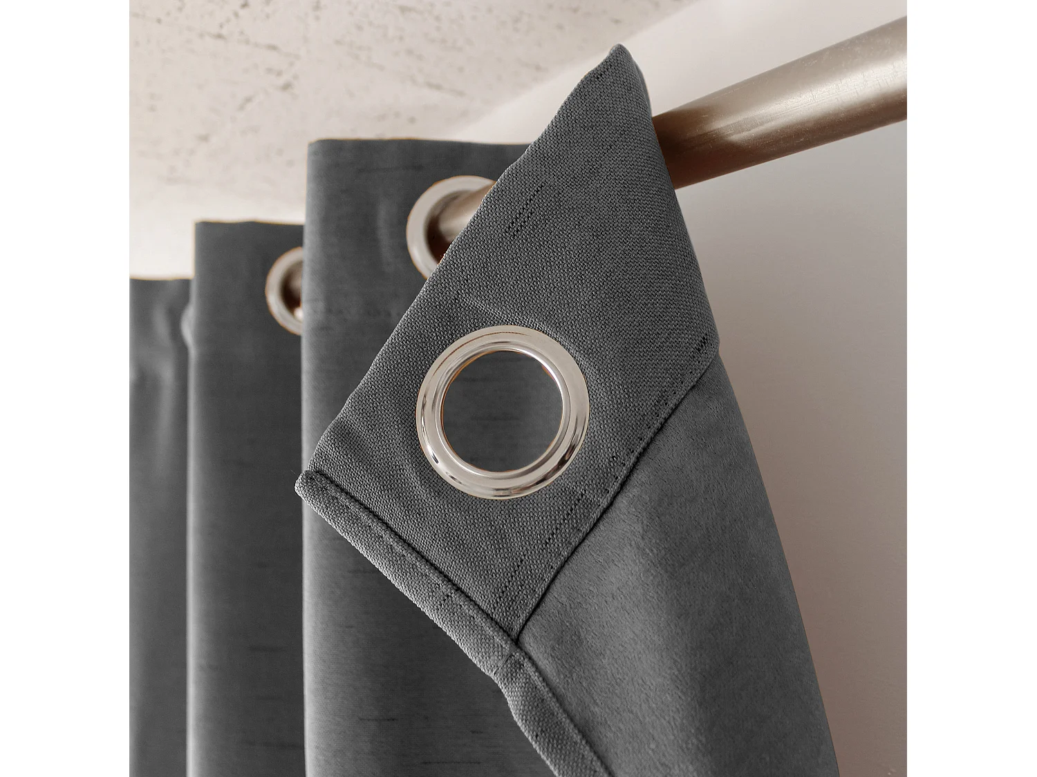 Lot de 2 rideaux obscurcissant thermique fileté avec oeillets, anthracite, 140x240cm, 100% polyester, collection Floppy