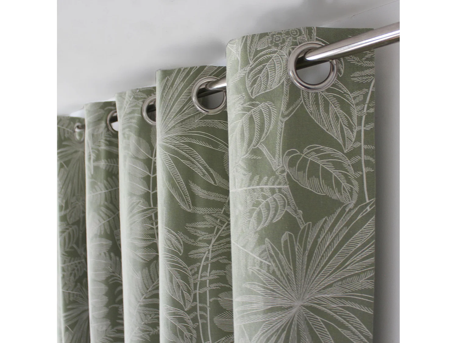 Lot de 2 Rideaux à Œillets, 140x240cm, Olive et Ecru, Motif Jungle Tropical, Collection Mambo