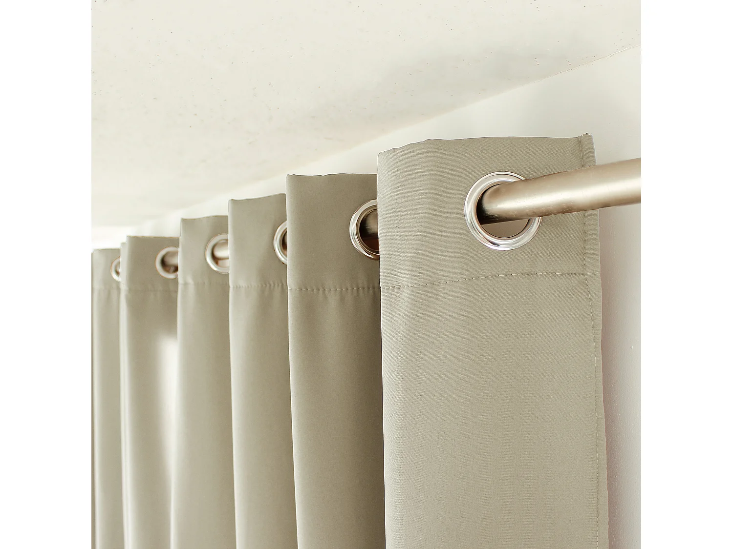 Lot de 2 rideaux thermique avec oeillets, beige naturel, 135x180cm, 100% polyester, collection Glacier