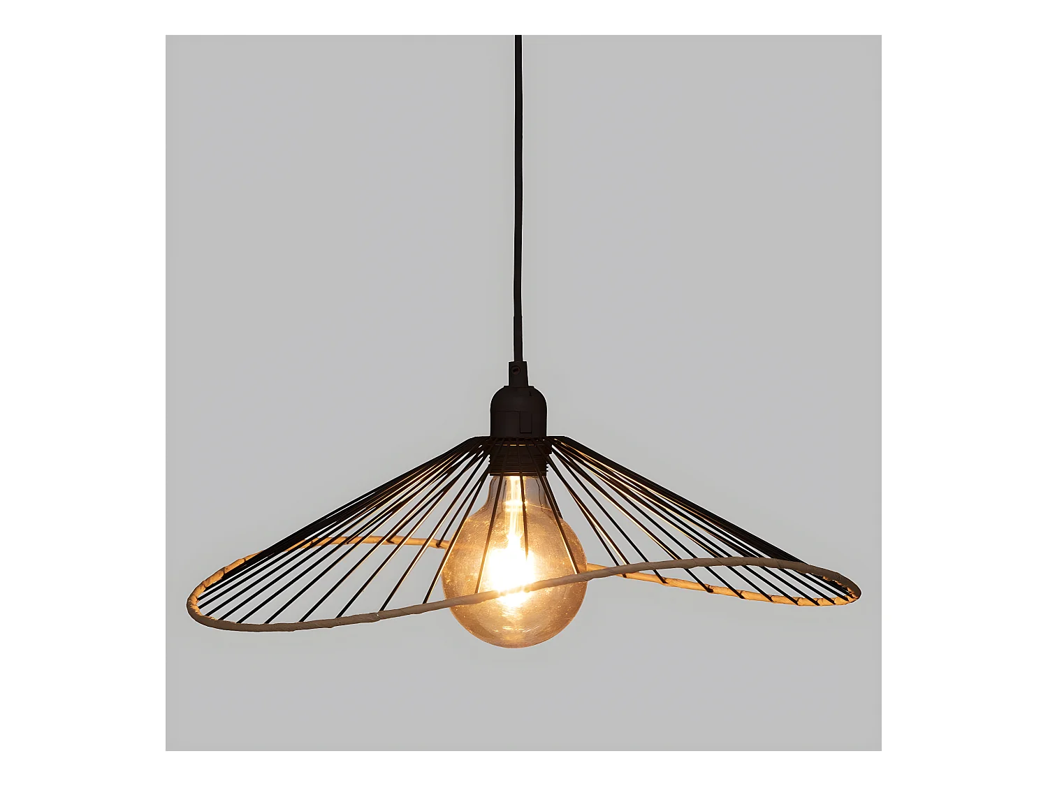 Suspension coloris noir en métal - Longueur 45 x Profondeur 42 x Hauteur 17,5 cm