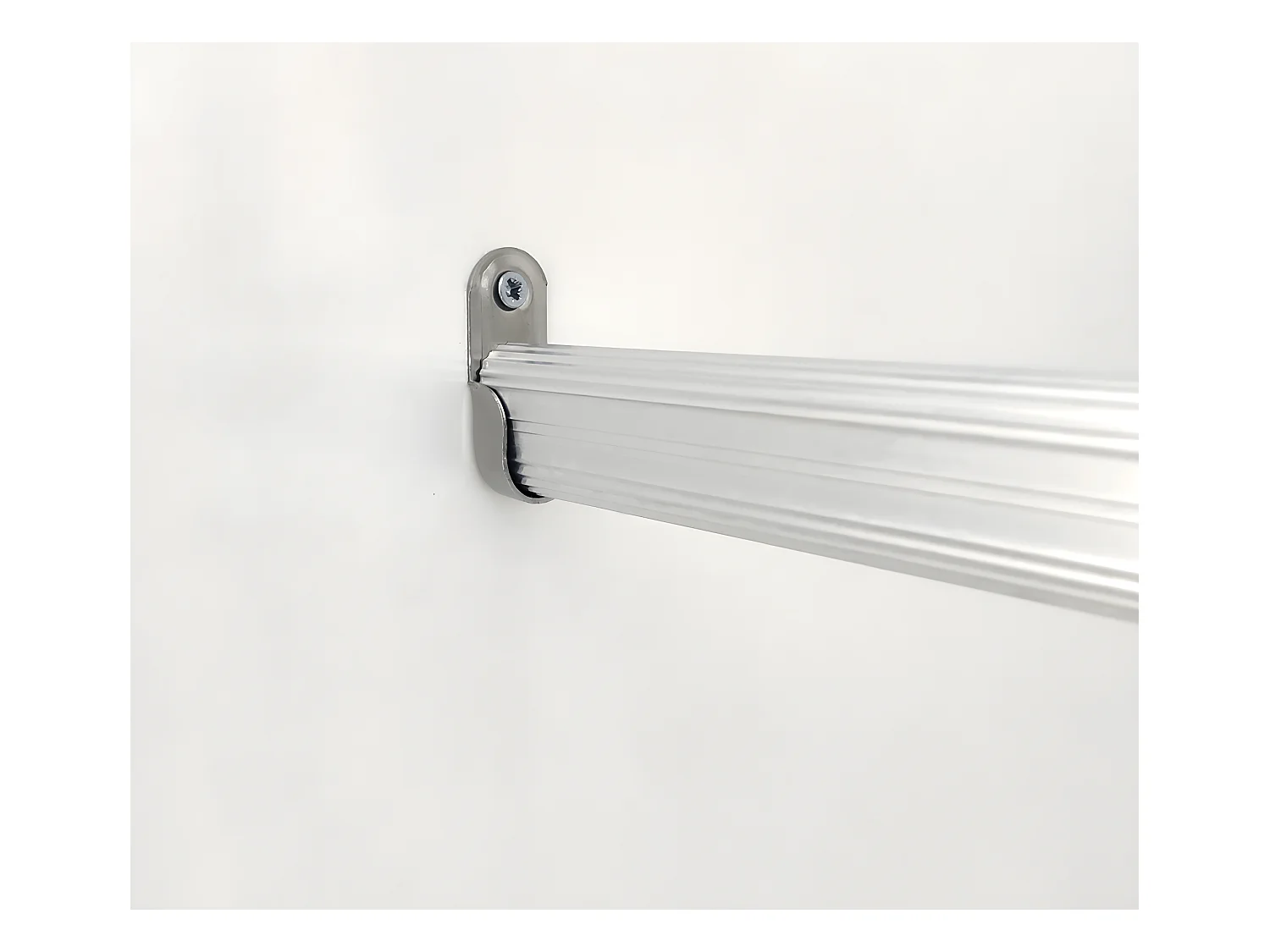 Armoire placard / meuble de rangement coloris Blanc brillant - Hauteur 180 x Longueur 74 x Profondeur 50 cm