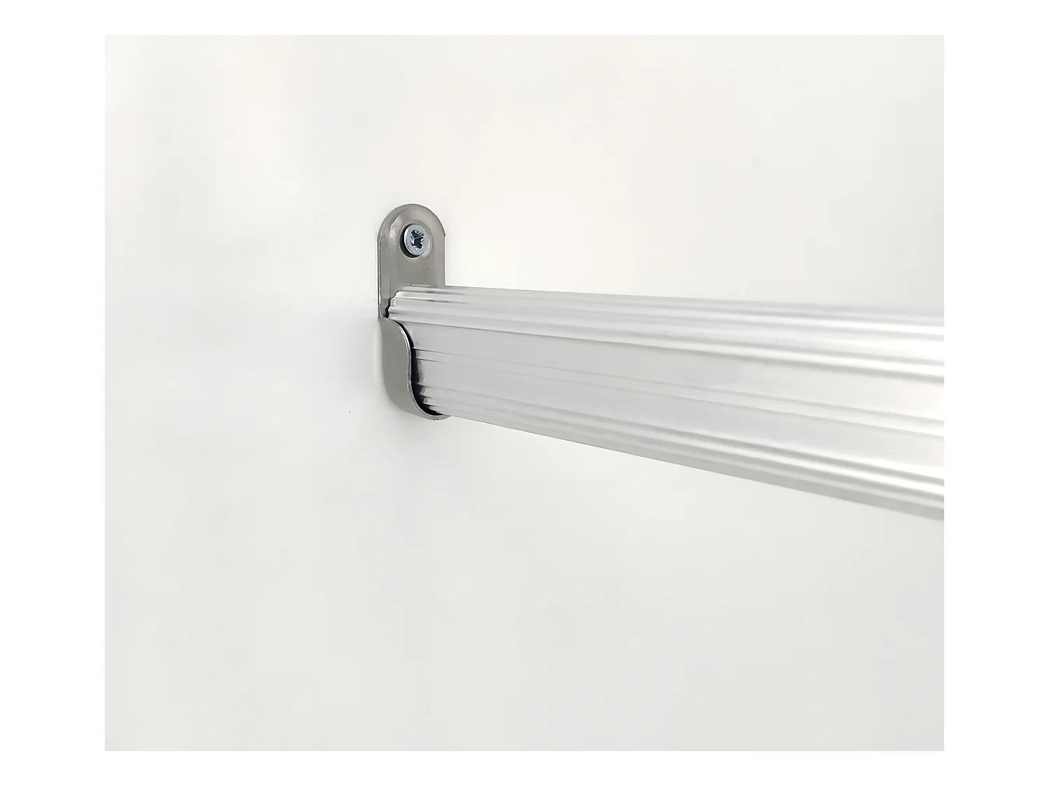 Armoire placard / meuble de rangement coloris Cambrian - Hauteur 180 x Longueur 74 x Profondeur 50 cm