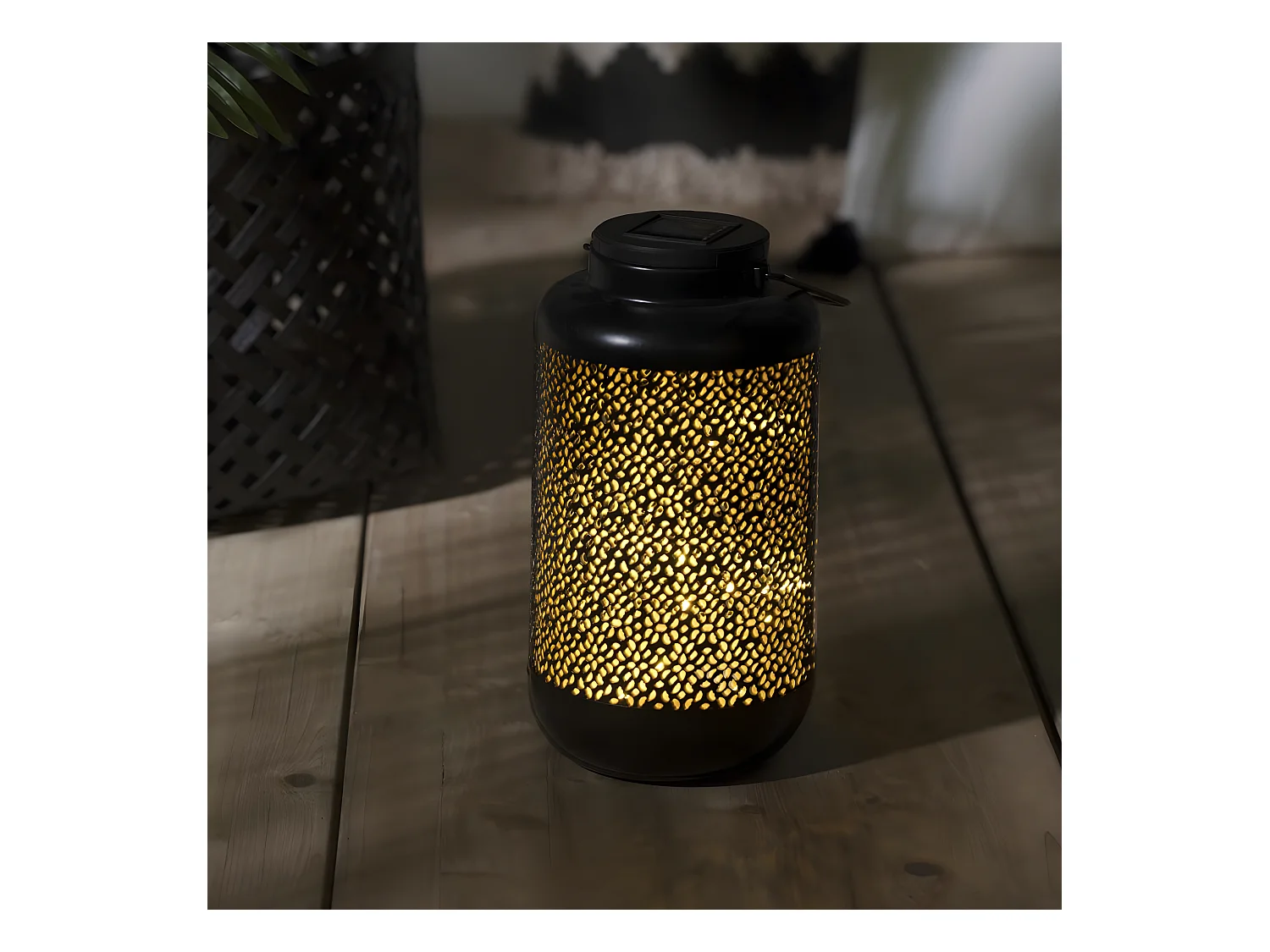 Lanterne solaire en métal coloris noir - L. 12 x l. 12 x H. 25,5 cm