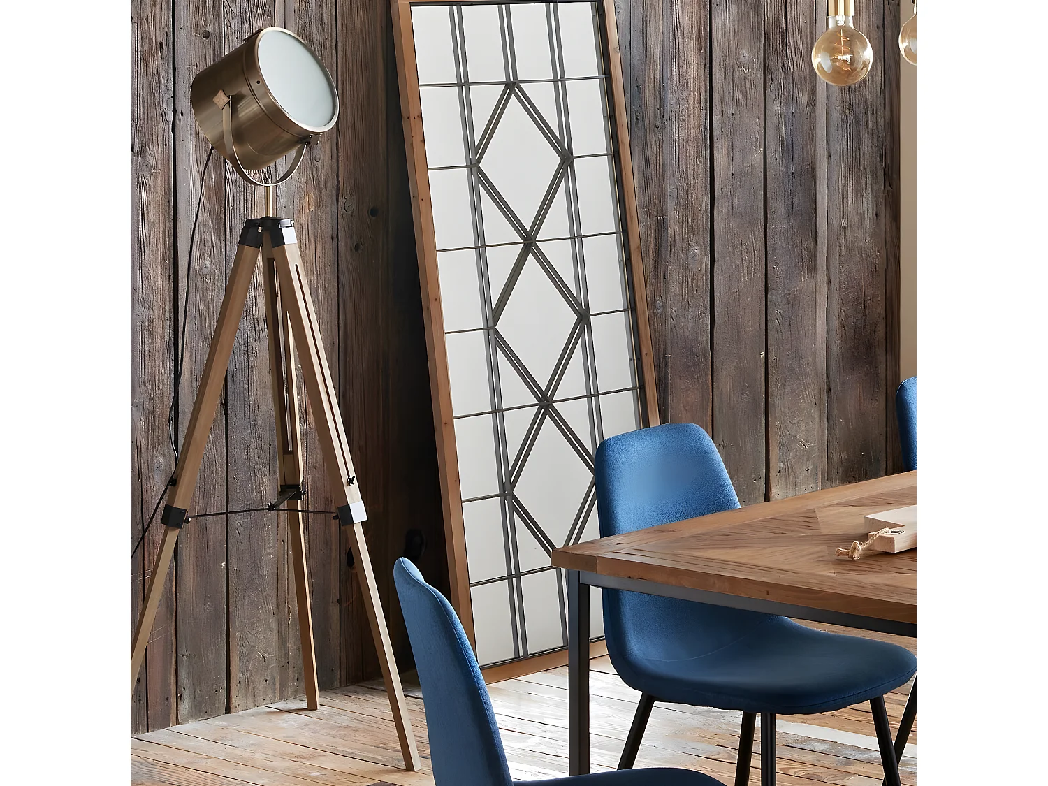 Lampadaire trépied en bois et acier coloris bronze - Longueur 62,5 x Profondeur 57 x Hauteur 150 cm