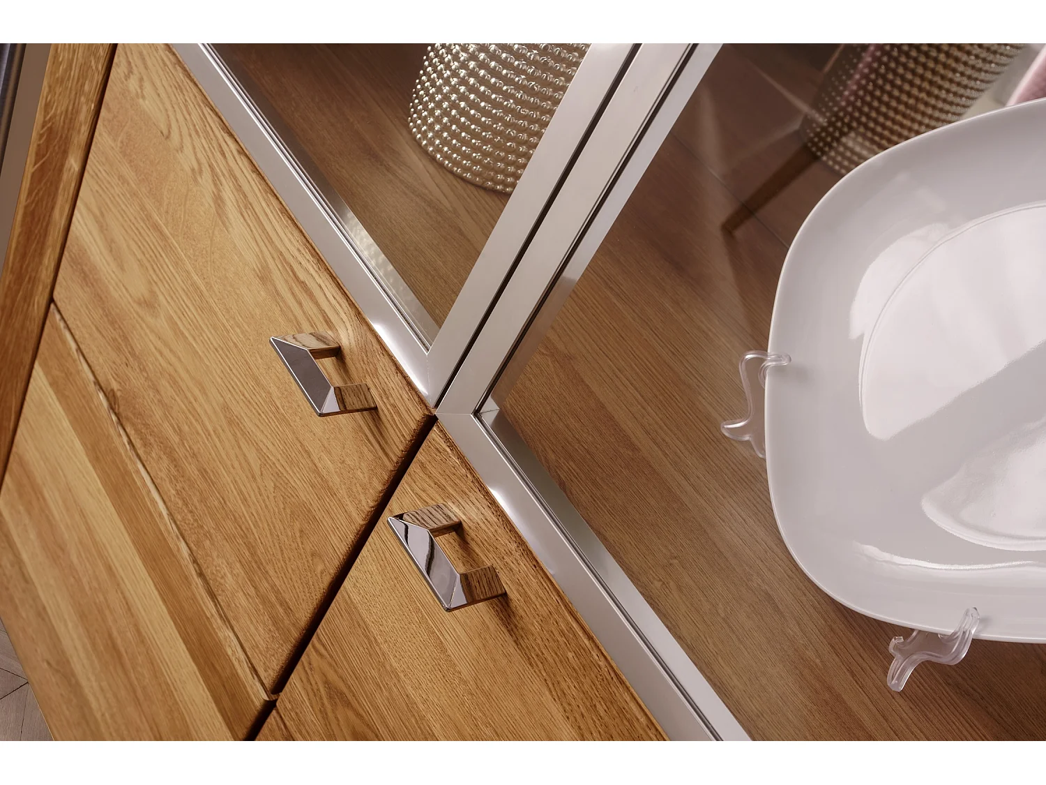 STANDVITRINE Latina Honig Eiche 96 / 42 / 134cm