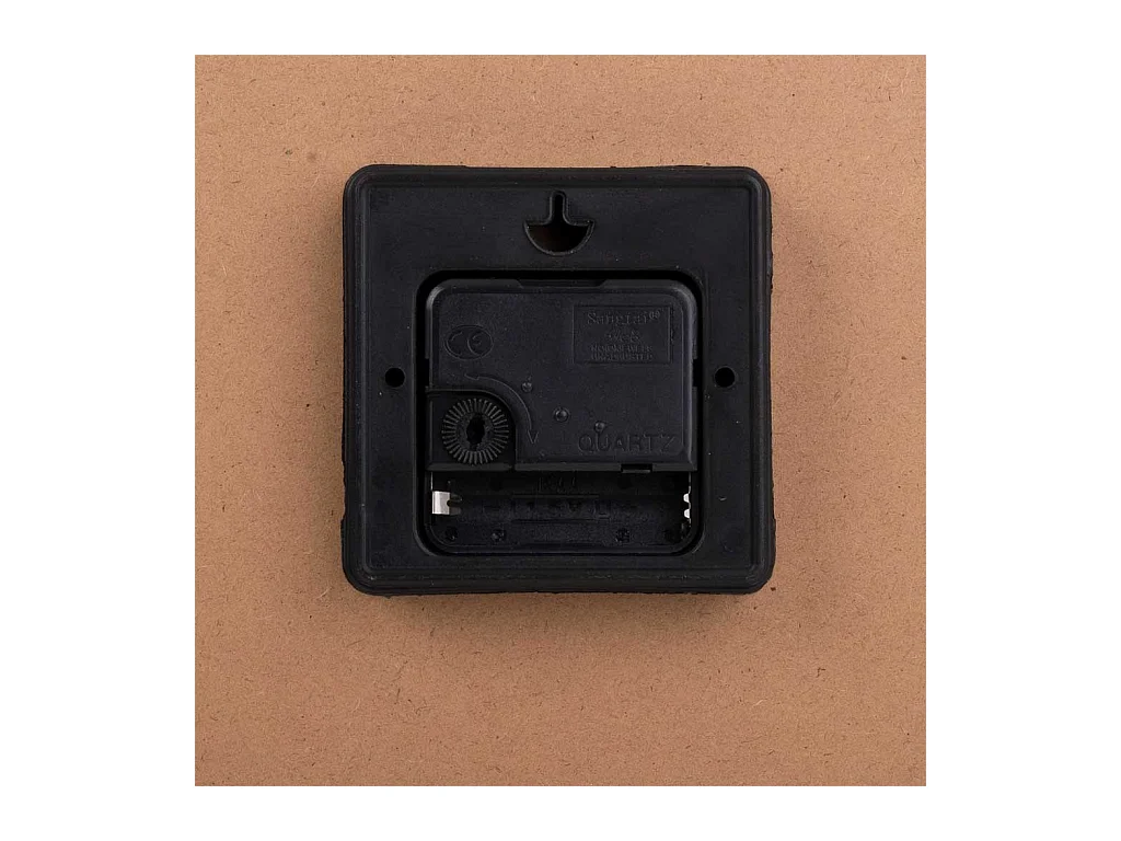 Relógio de parede em madeira preta 34x34x2cm