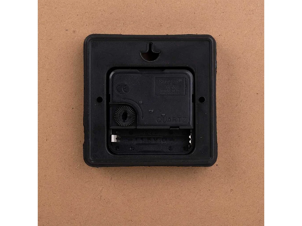 Reloj de pared de madera negro 34x34x2cm