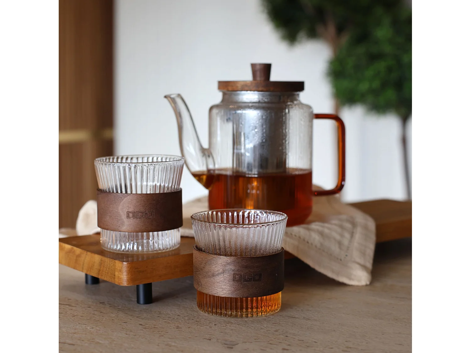 Ogo Living - Théière Karl 550ml En Verre Borosilicate Anse Ambre Avec 2 Tasses 15cl