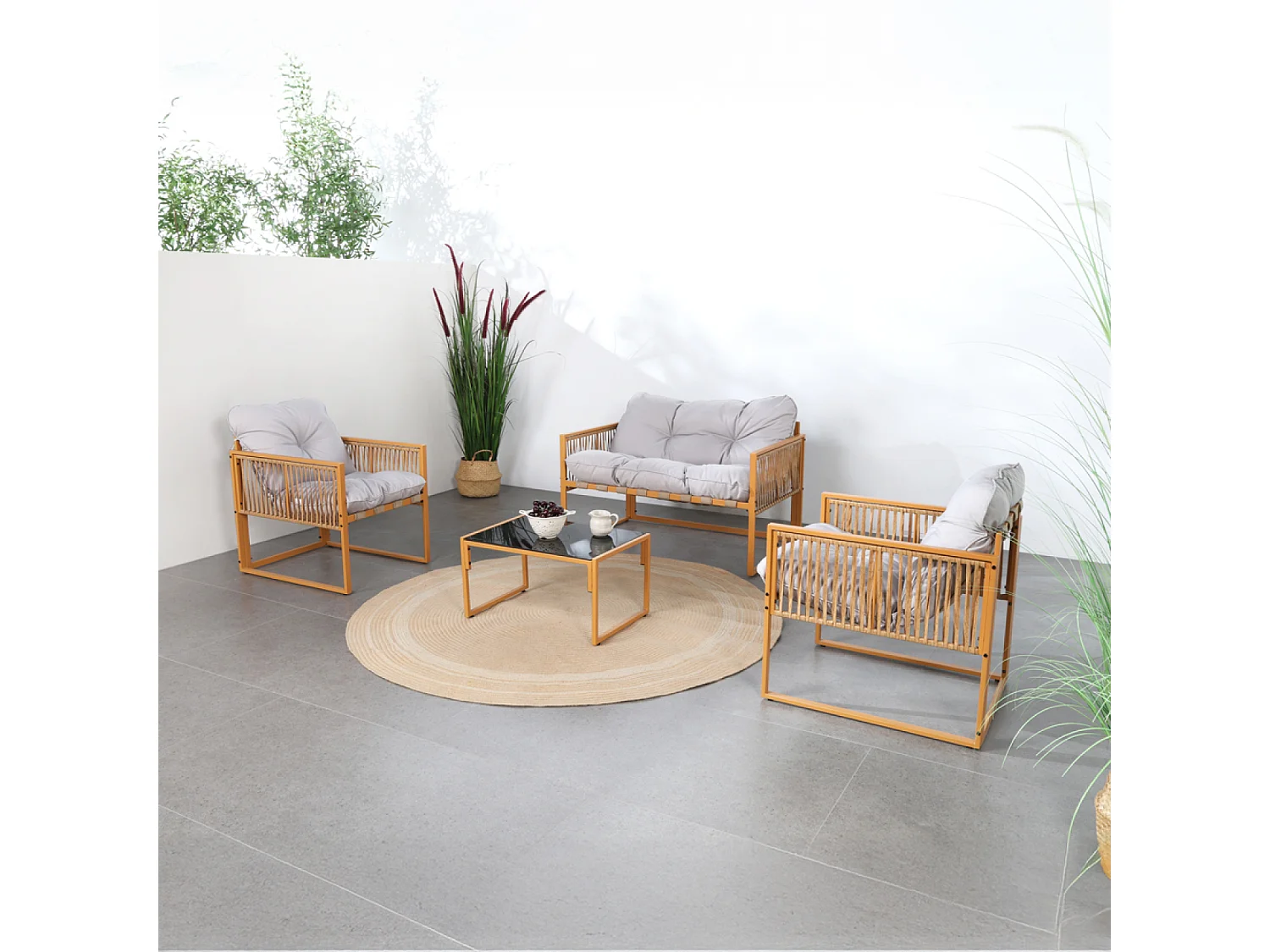 Mobili da giardino 4 posti effetto rattan con cuscini grigio chiaro TURINI