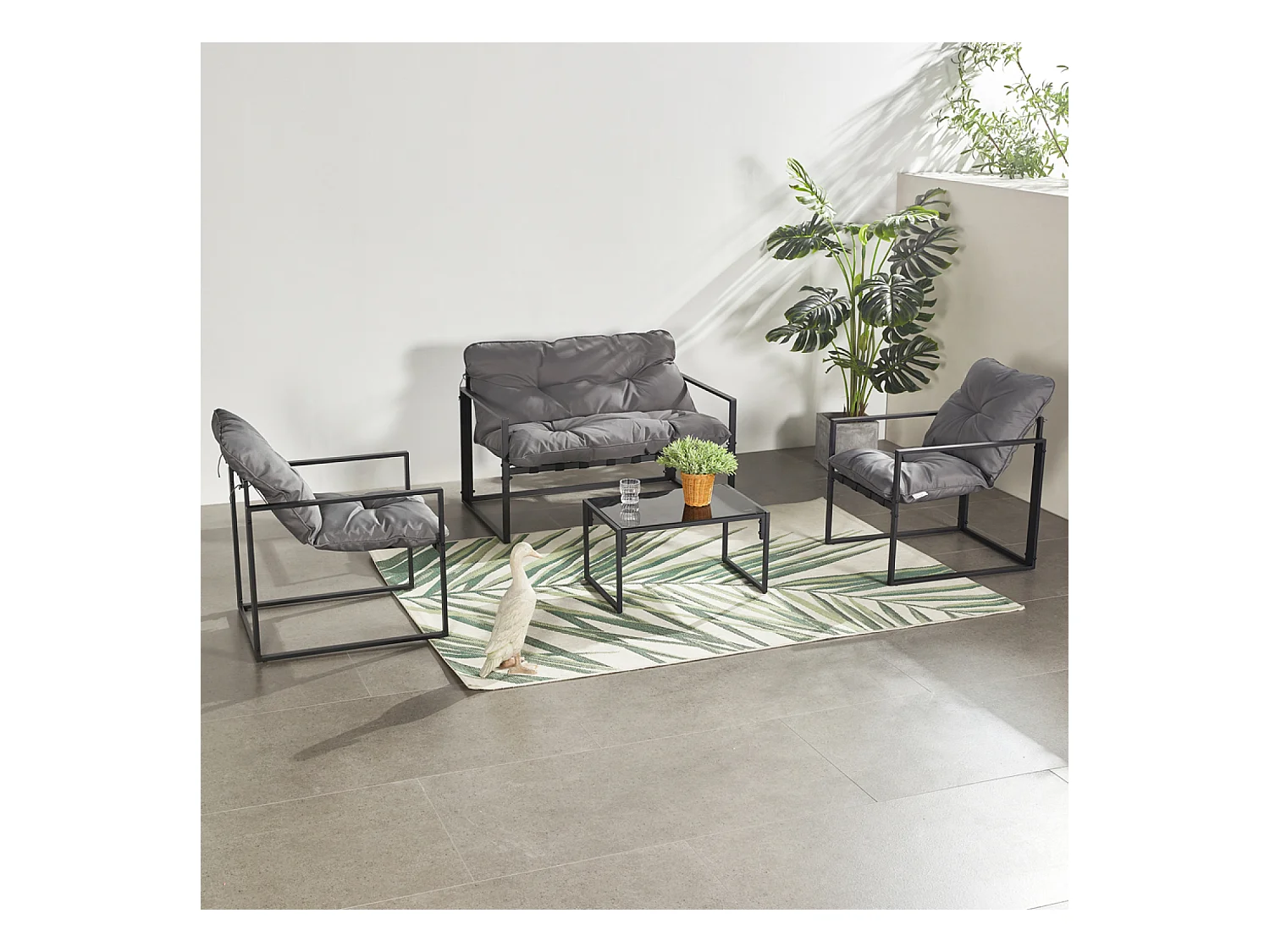 Salon de jardin 4 places contemporain noir et coussins gris RABAT