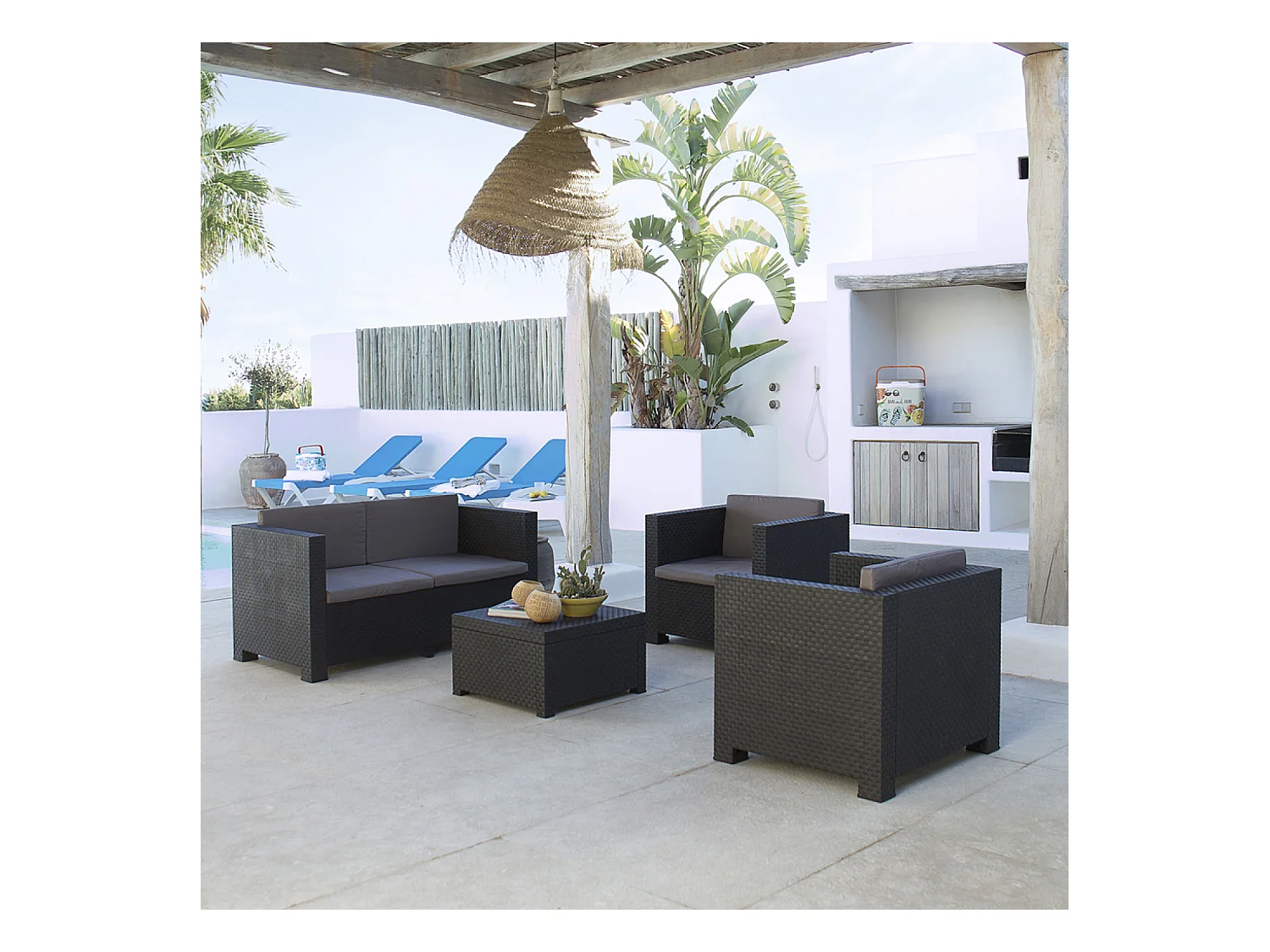 Salon de jardin 4 places en résine tressée avec table et coffre de rangement gris SOLIS