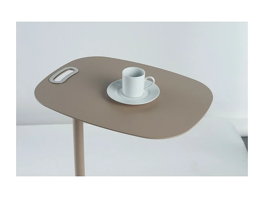 Table d'appoint à roulettes EVI : design scandinave, robuste, pratique et fonctionnelle