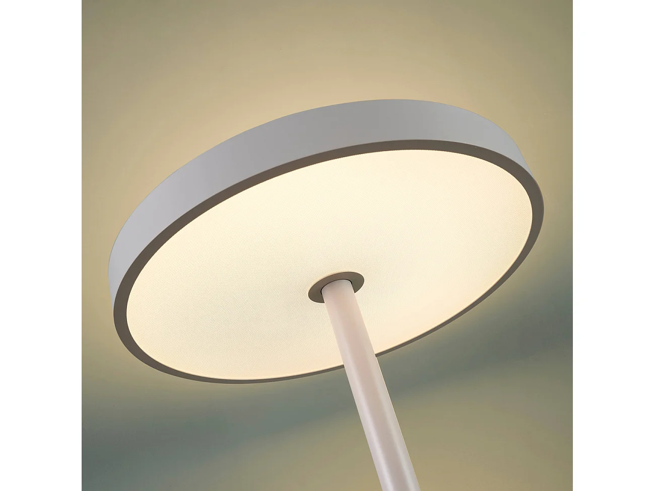 Lampadaire LED dimmable avec contrôle tactile et CCT - Nolan