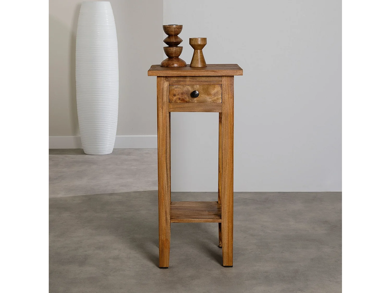 Table d'appoint GERBIER H 66 cm, en acajou, coloris rustique avec 1 tiroir et 1 étagère style campagne