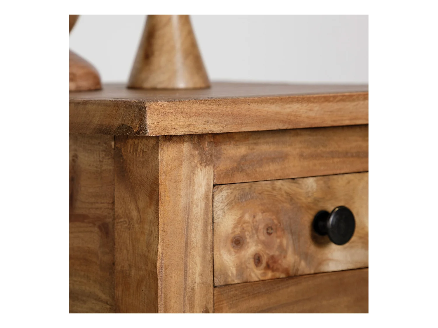 Table d'appoint GERBIER H 66 cm, en acajou, coloris rustique avec 1 tiroir et 1 étagère style campagne