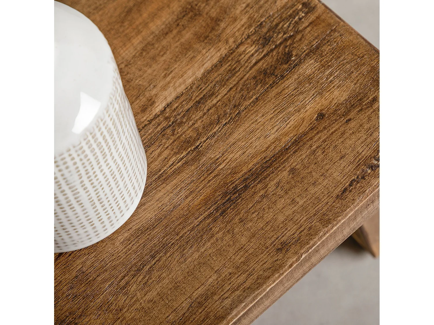 Tabouret bas FLORESTA H 18 cm en acajou de coloris rustique, petit tabouret décoratif rectangulaire