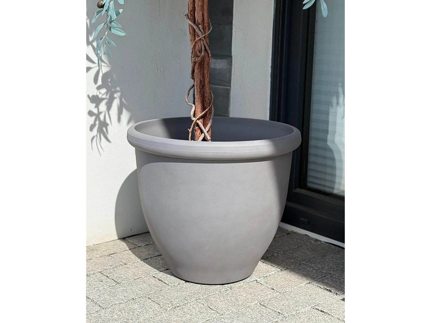 Blumenkübel TESALIA Kunststoff 49 cm Grau