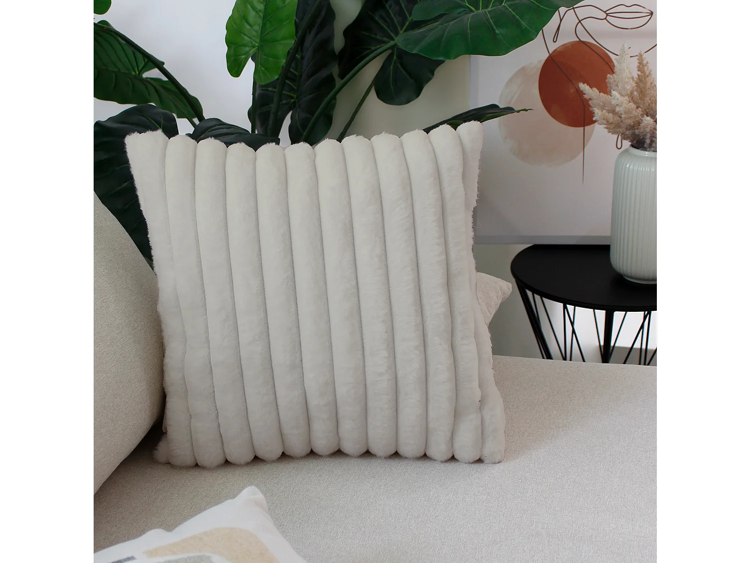 Lot de 2 coussins carré, fausse fourrure côtelée, 40x40cm, beige, collection Matisse