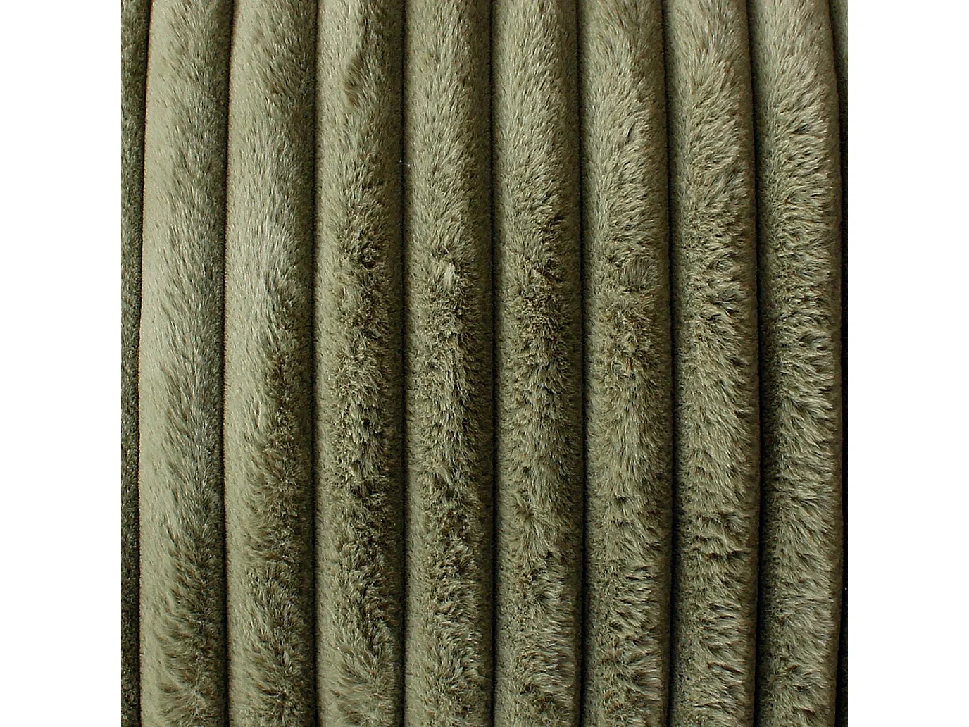 Set van 2 vierkante kussens, geribbeld imitatiebont, 40x40cm, olijfgroen, collectie Matisse