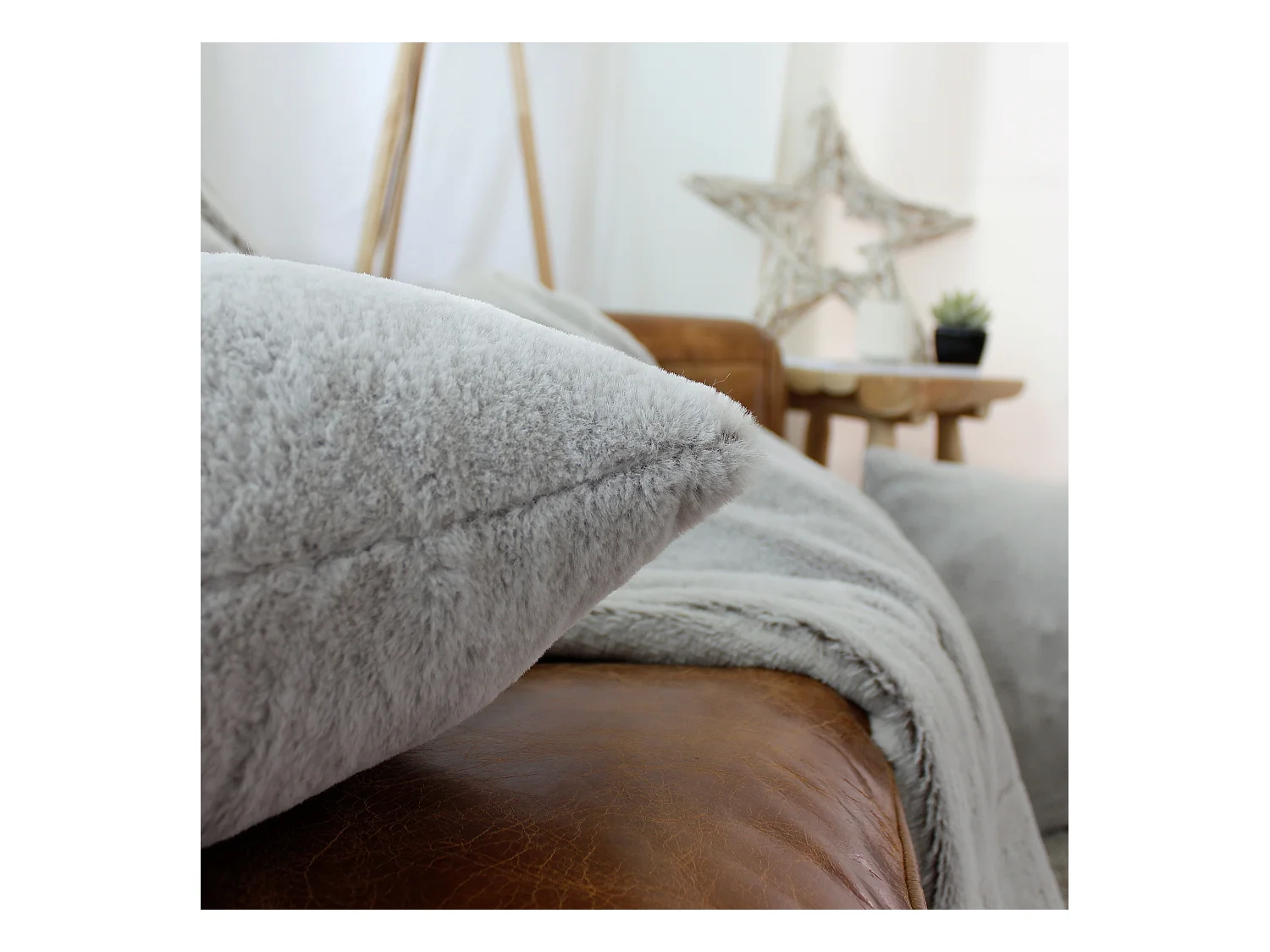 Lot de 2 coussins rectangulaires,  imprimés fausse fourrure, 65x50cm, gris, collection Rabbit