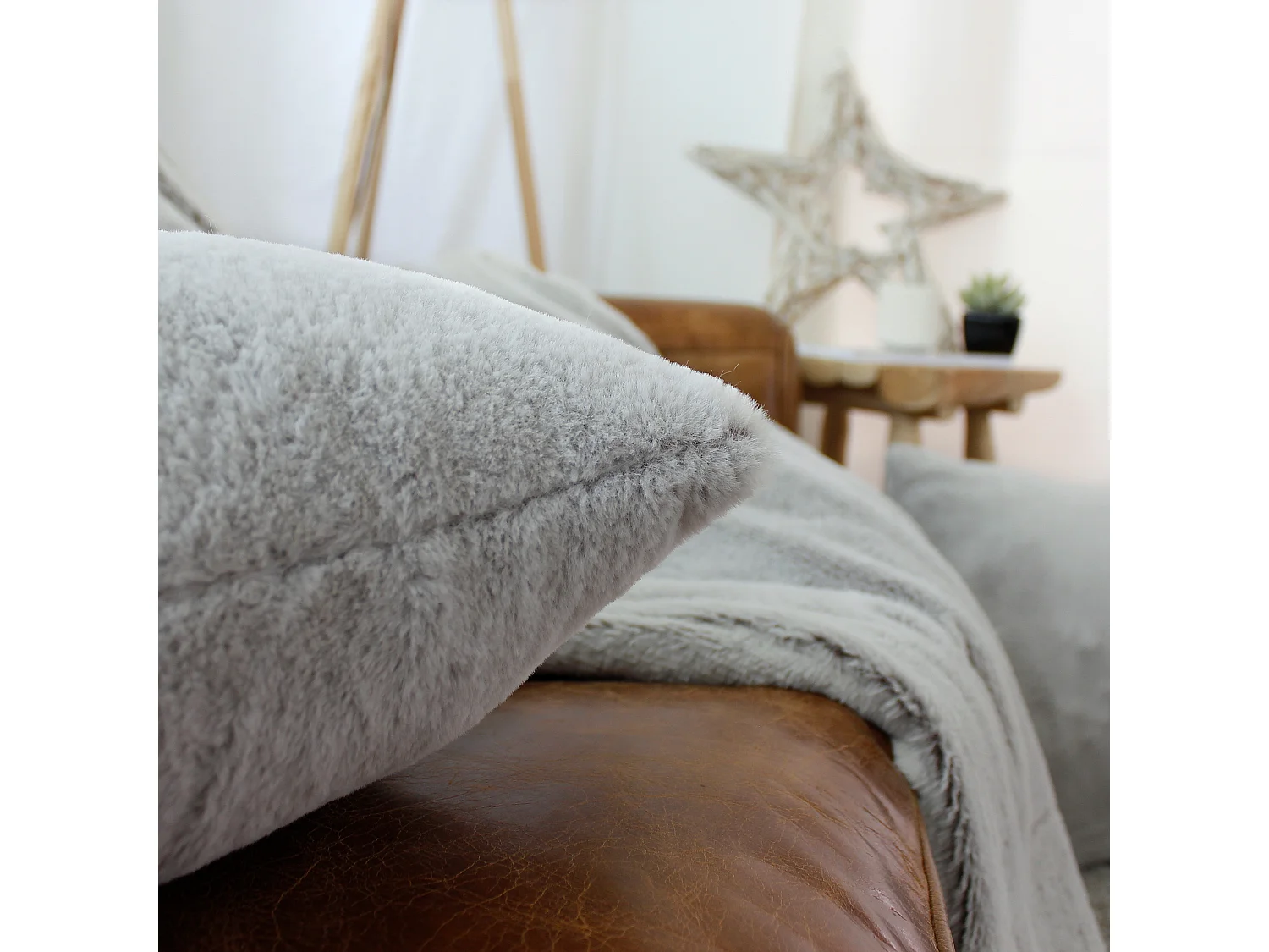 Lot de 2 coussins carré, fausse fourrure recto verso, 40x40cm, gris, Collection Rabbit