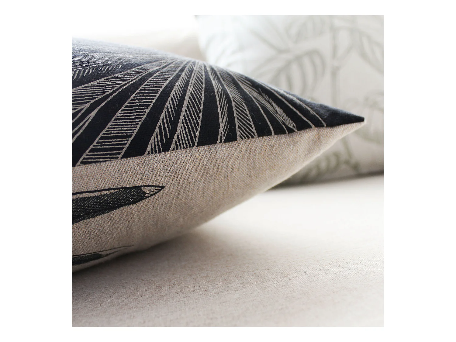 Lot de 2 Coussins déhoussables, carré 40x40cm, Noir Beige, Recto Verso Inversé, Motif Jungle Tropical, Collection Mambo