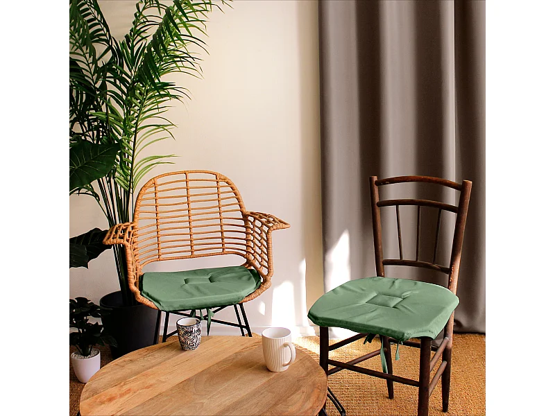 Set van 4 flapstoelkussens, 40x40 cm, kleigroen, knopen, 100% oeko-tex gecertificeerd polyester, Basic collectie