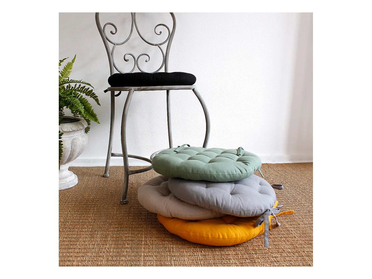 Lot de 4 galettes piquées, ronde 38cm, gris, avec nouettes, 100% coton, collection Panama