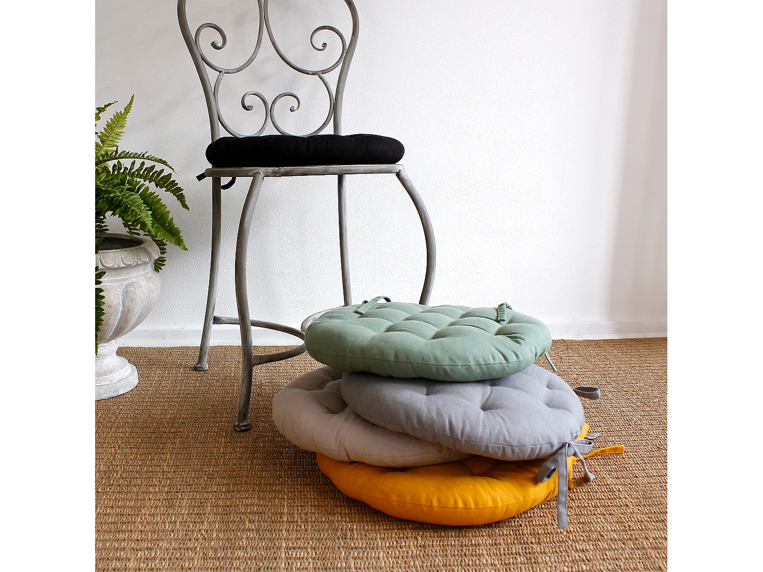 Lot de 4 Galettes Piquées, ronde 38cm, Avec nouettes, 100% coton, Collection Panama, CMADECO - Noir