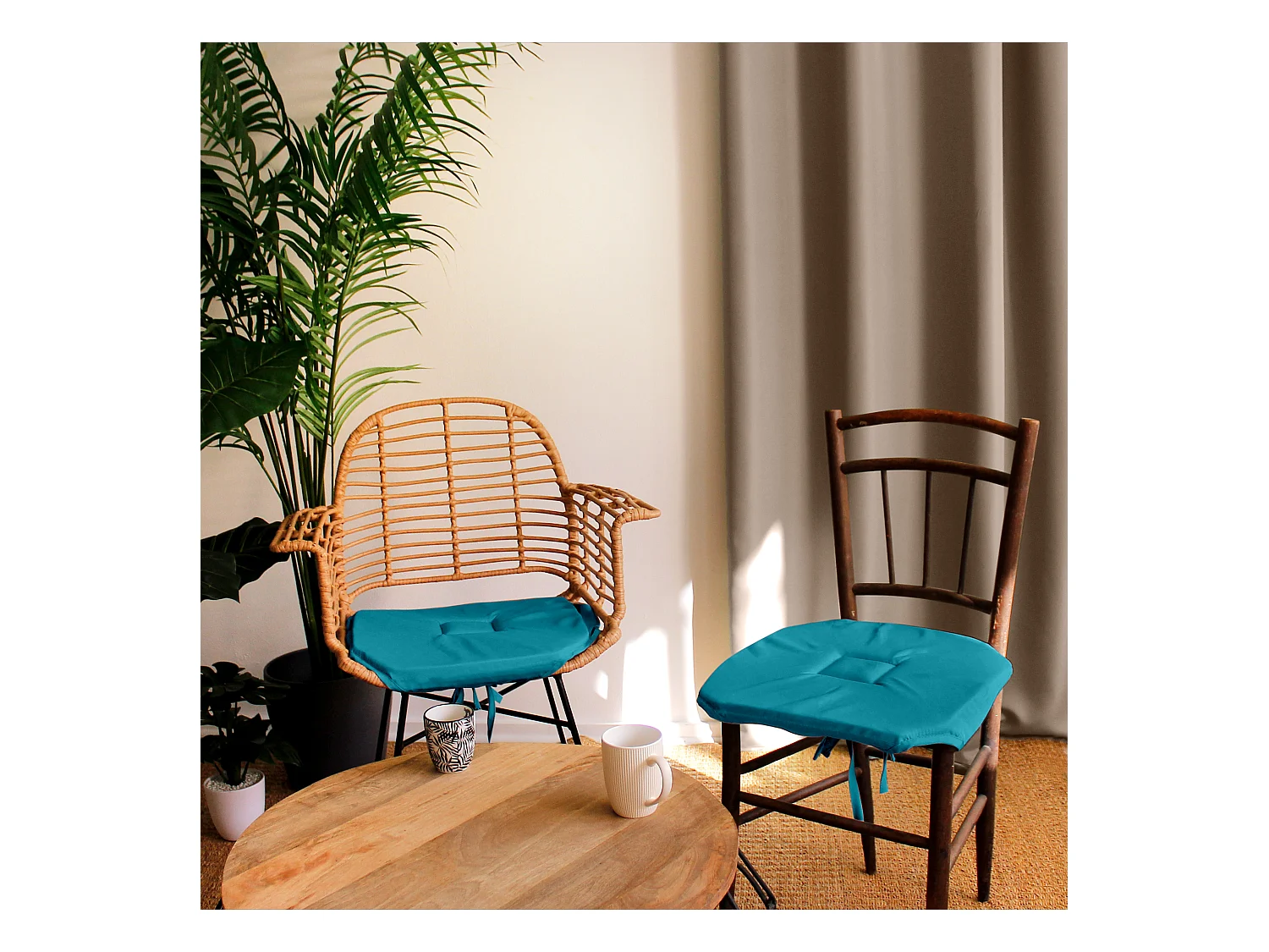 Lot de 4 galettes de chaise à rabat, 40x40 cm, bleu canard, nouettes, 100% polyester certifié oeko-tex, collection Basic