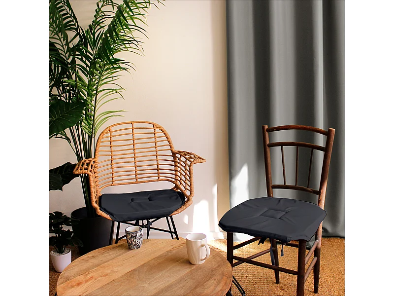 Lot de 4 galettes de chaise à rabat, 40x40 cm, gris foncé, avec nouettes, 100% polyester certifié oeko-tex, collection Basic