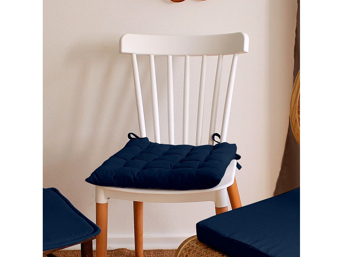 Lot de 6 galettes piquées, carré 38x38cm, bleu marine, avec nouettes, 100% coton, collection Panama