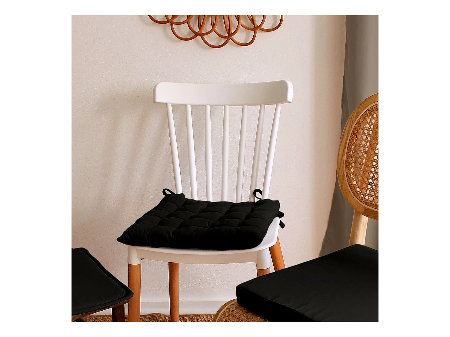 Lot de 6 galettes piquées, carré 38x38cm, noir, avec nouettes, 100% coton, collection Panama