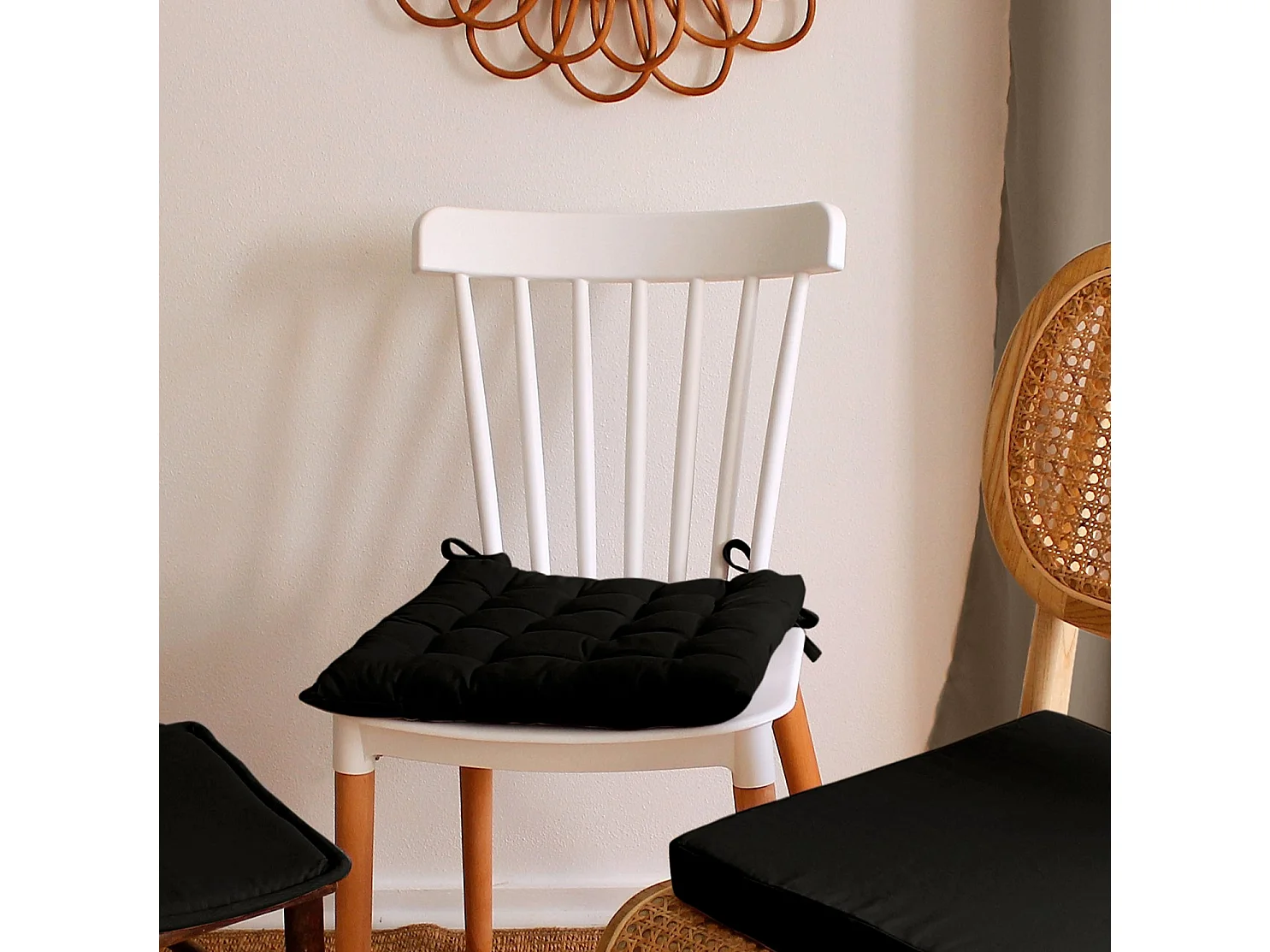 Lot de 6 galettes piquées, carré 38x38cm, noir, avec nouettes, 100% coton, collection Panama