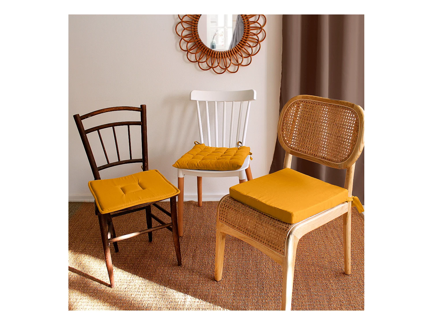 Lot de 6 galettes piquées, carré 38x38cm, jaune moutarde, avec nouettes, 100% coton, collection Panama