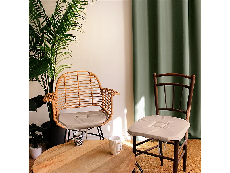 Lot de 4 galettes de chaise à rabat, 40x40 cm, beige naturel, avec nouettes, 100% polyester certifié oeko-tex, collection Basic