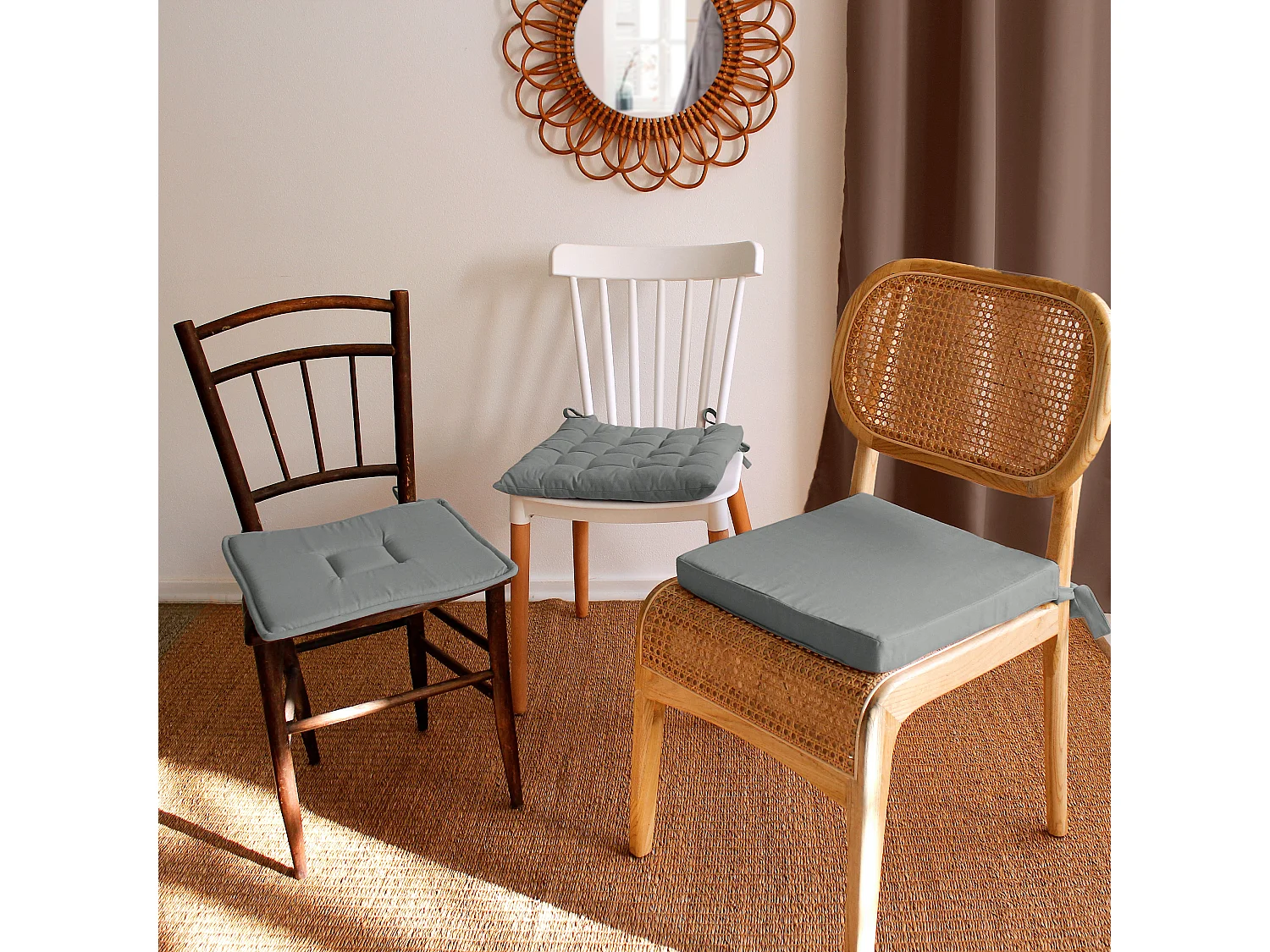 Lot de 6 galettes piquées, carré 38x38cm, gris clair, avec nouettes, 100% coton, collection Panama