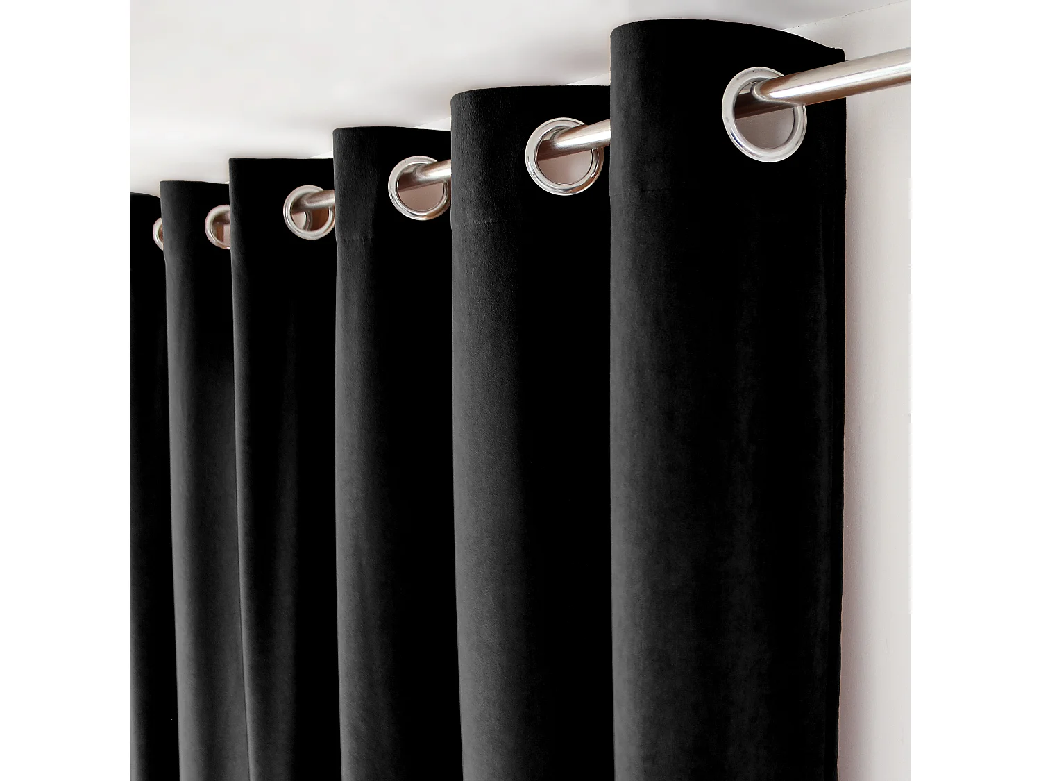Lot de 2 Rideaux avec Œillets, Noir, Grande Hauteur, 140x260cm, Velours Ras, Collection Calin