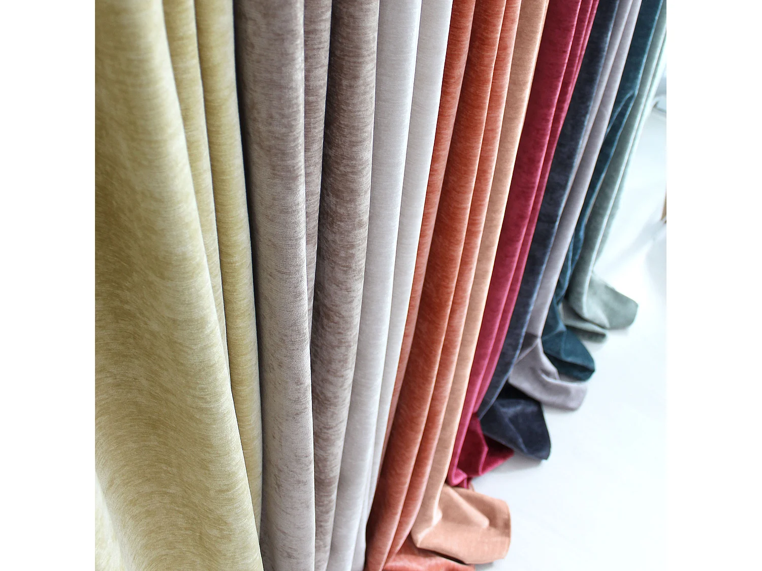 Set van 2 thermische gordijnen met zeilringen, naturel, hoge hoogte, 140x260cm, fluweel, Velvet Collectie