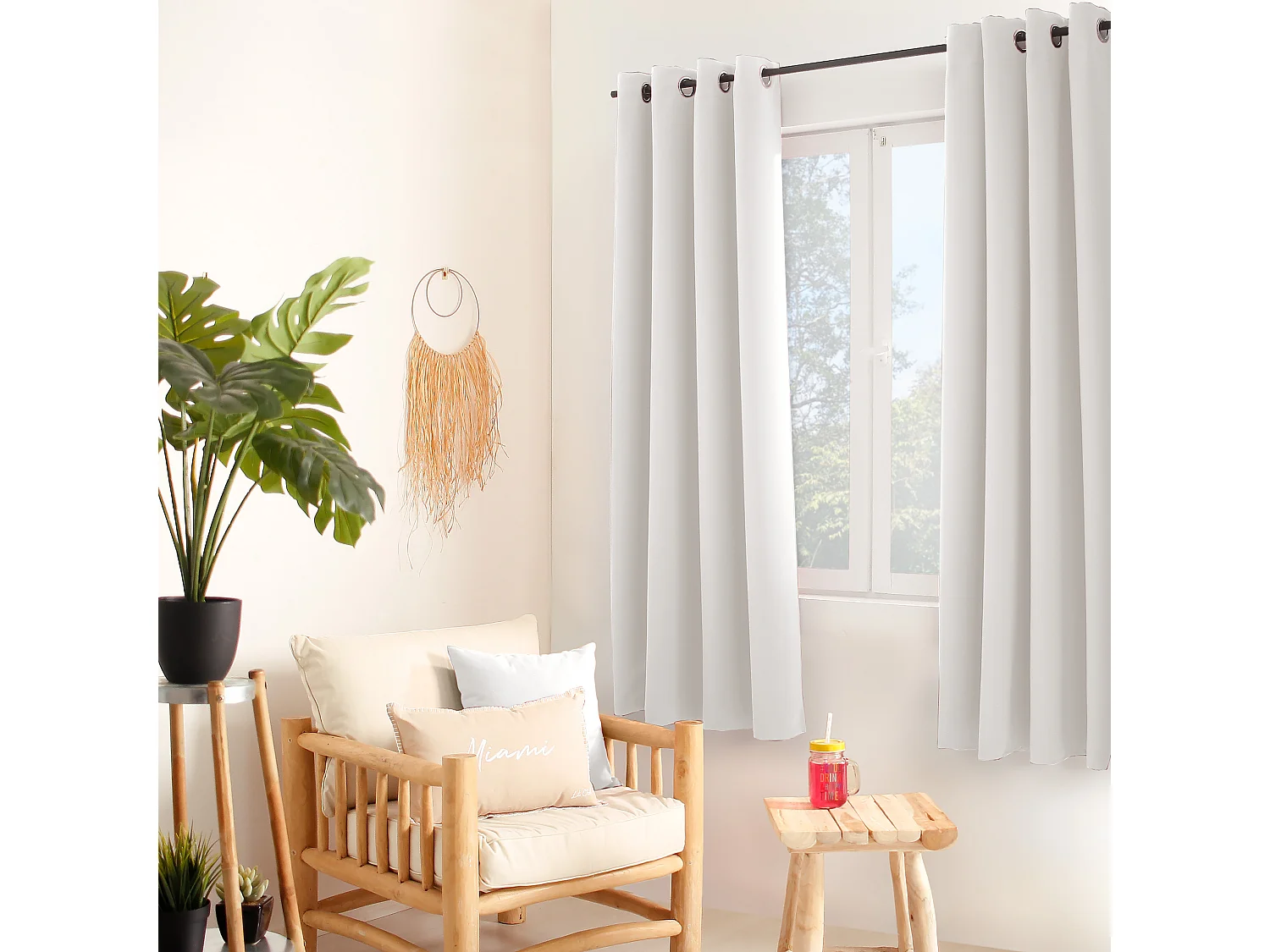 Lot de 2 rideaux occultant avec oeillets, blanc, 140x180cm, 100% polyester, collection Réglisse