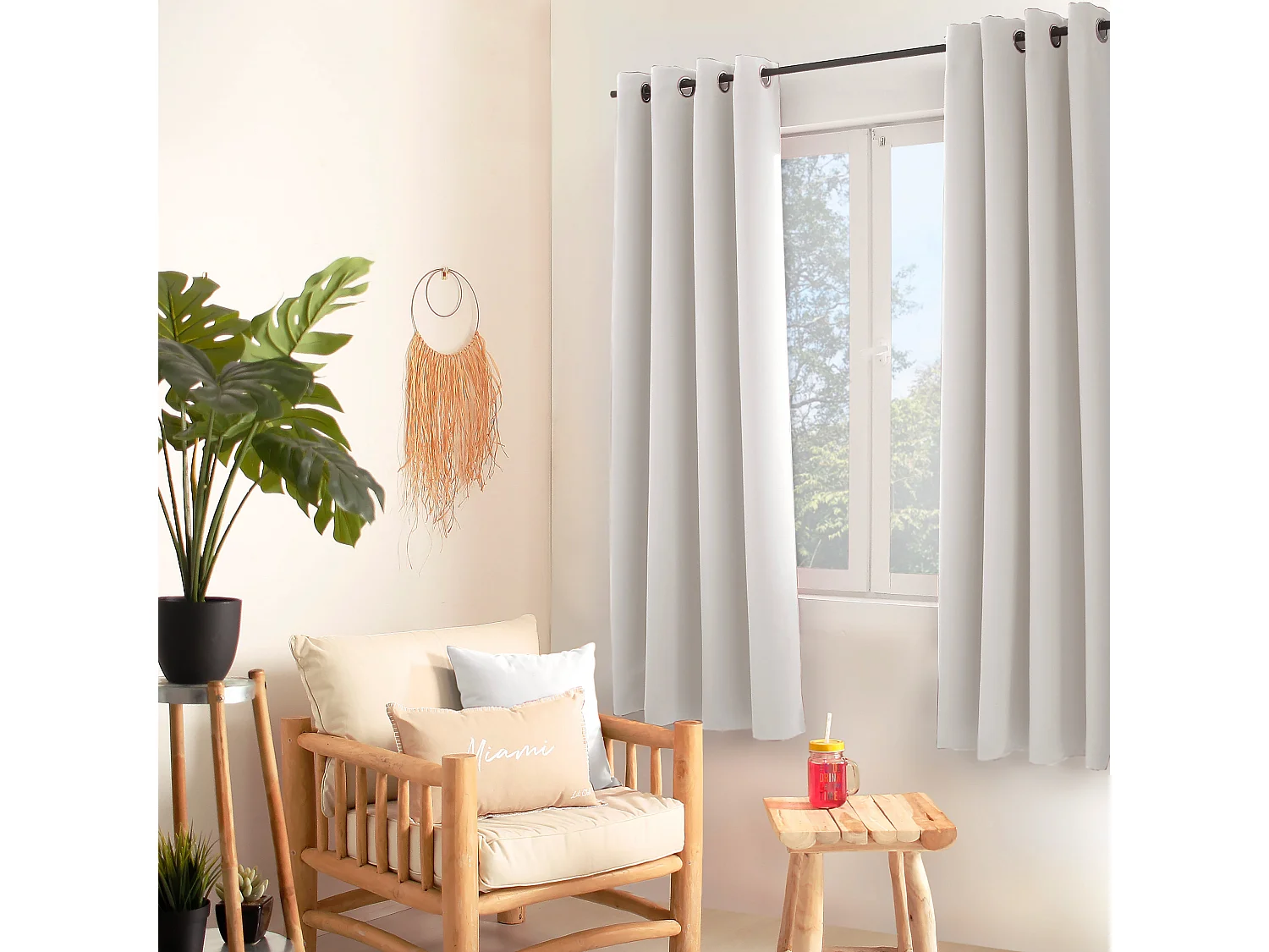 Set van 2 verduisterende gordijnen met zeilringen, wit, 140x180cm, 100% polyester, Reglisse collectie